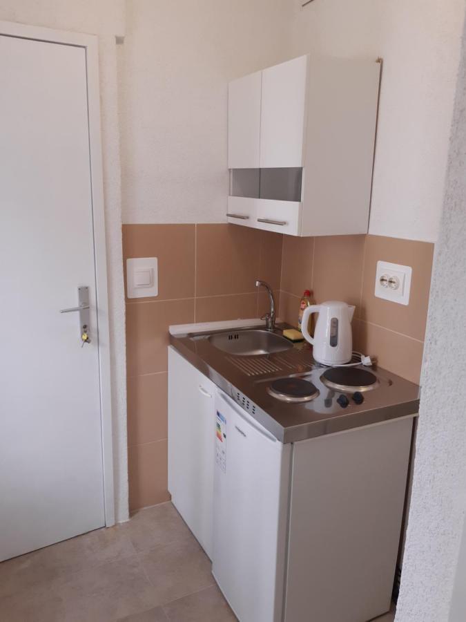 فندق Studio Apartman Tedy كورتْشولا المظهر الخارجي الصورة
